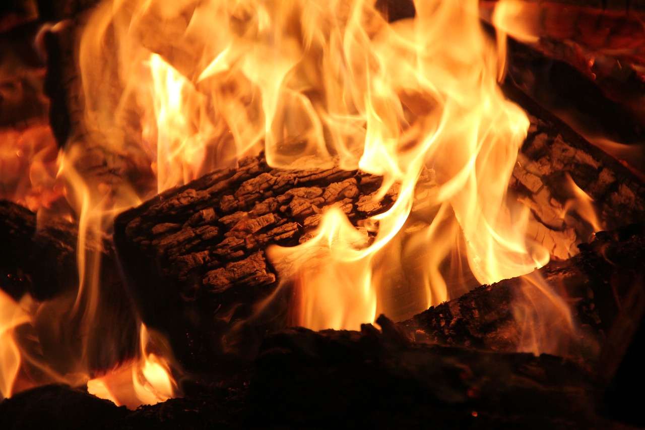Professional Fireplace Cleaning Services In Bell California